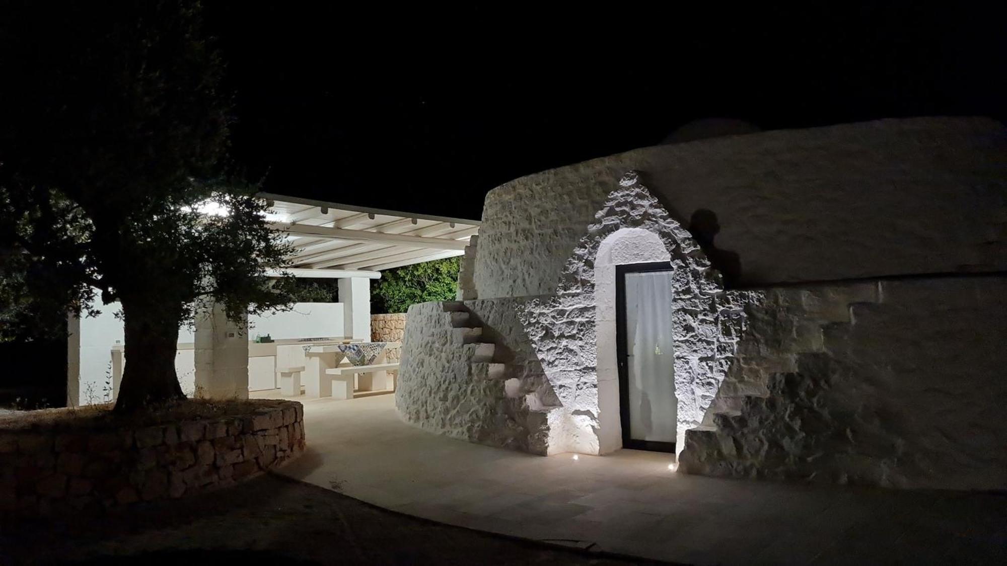 ホテル Trulli Respiro Dei Venti オストゥーニ エクステリア 写真
